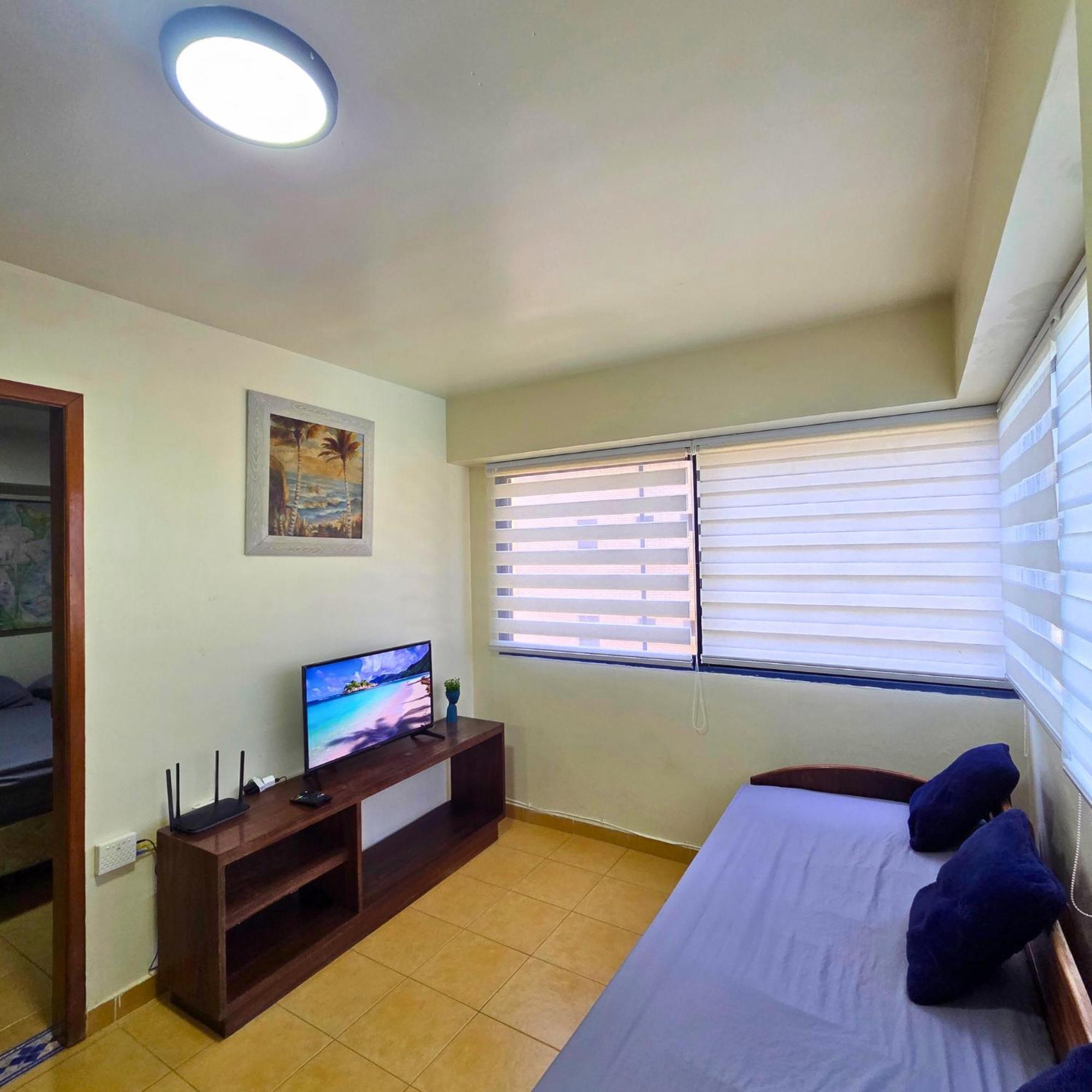 Tucacas, Frente Al Mar, Piscina Y Playa Privadaアパートメント エクステリア 写真