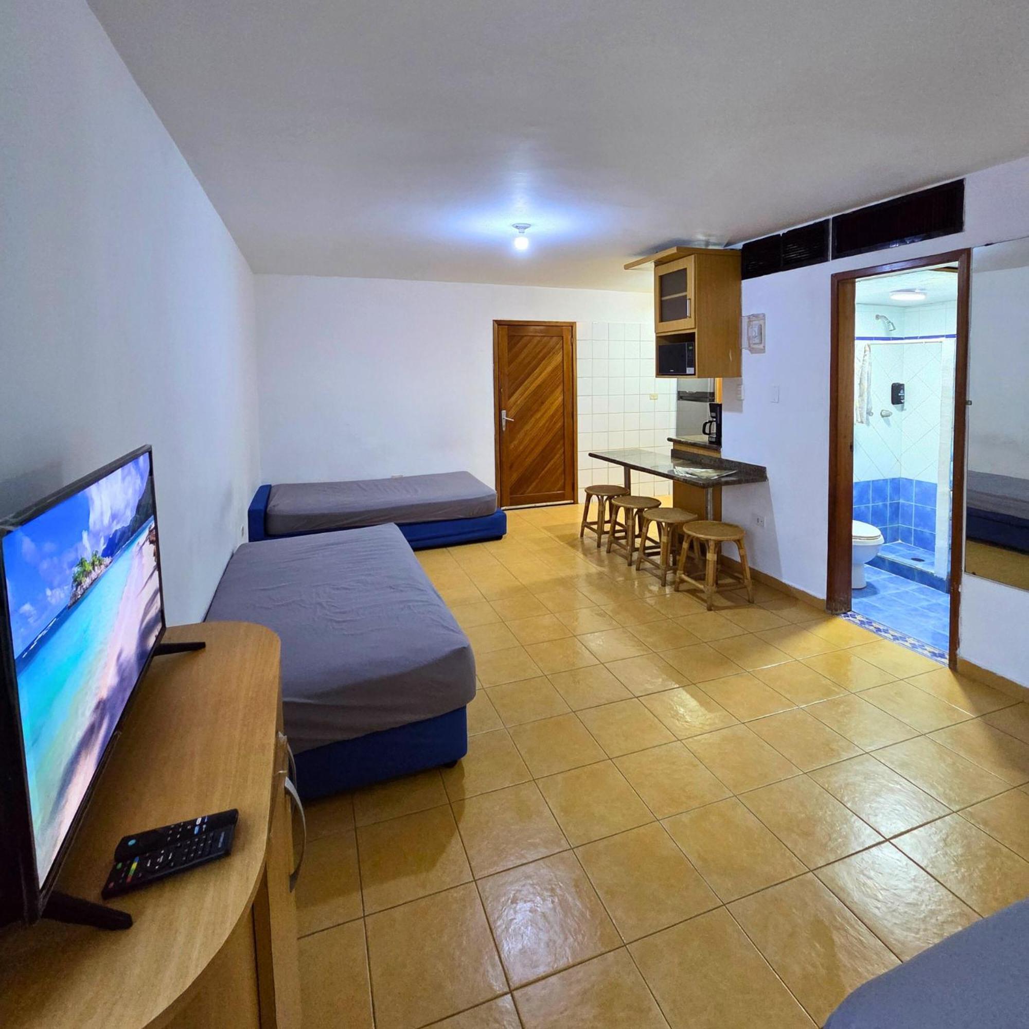 Tucacas, Frente Al Mar, Piscina Y Playa Privadaアパートメント エクステリア 写真